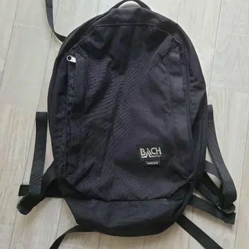 바흐 블랙 백팩