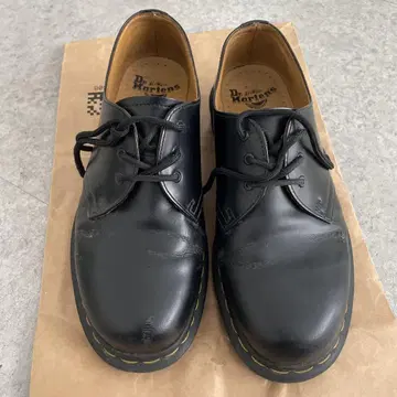 닥터 마틴 블랙 가죽 로퍼