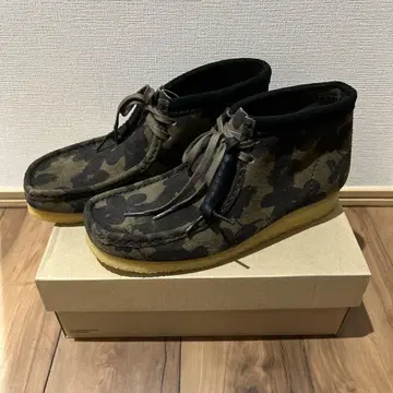 클락스 왈라비 플로럴 패턴 27.5cm