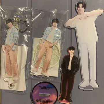 윤 재희 아크릴 스탠드 키링 세트