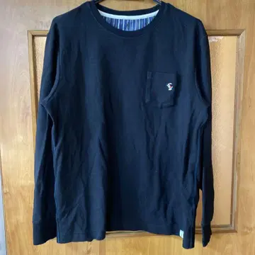 Paul Smith 블랙 긴팔 티셔츠 포켓 자수 디자인