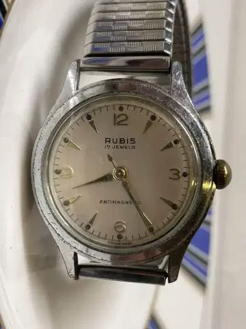 RUBIS 수동 와인딩 시계 실버 다이얼 17석 스위스 라운드 3침