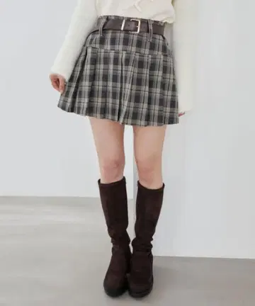 그레이 계열 체크 플리츠 미니 스커트