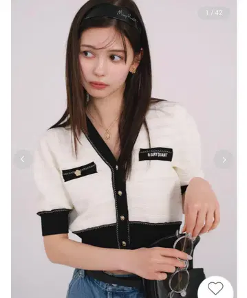 릴리 브라운 데이지 모티브 니트 가디건 MARY QUANT IVR
