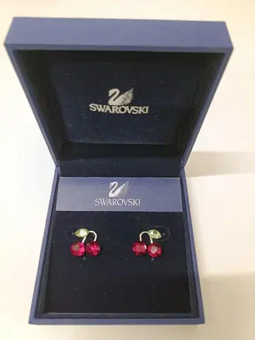 SWAROVSKI 스와로브스키 체리 체리 귀걸이
