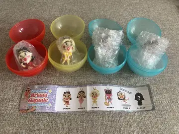 브리아나 기간테 가챠 캡슐 토이