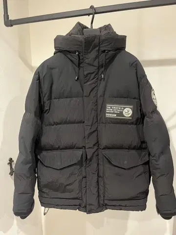DENHAM 블랙 다운 자켓