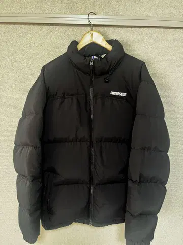 UNDEFEATED 다운 자켓