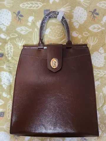 핀토 금기 브라운 가죽 핸드백