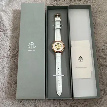 새상품 LOBOR 자동 시계 화이트 가죽