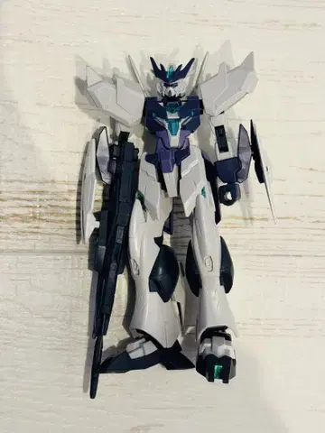 HG 건담 프라모델 화이트 퍼플