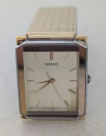 SEIKO 쿼츠 아날로그 손목시계