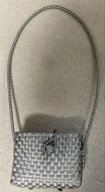 MEKEARISA Hello Bag No.5 Metallic Silver