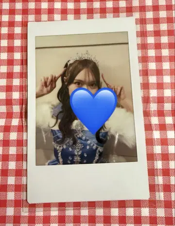 이기가리 도호쿠산 하즈키 유이나 폴라로이드