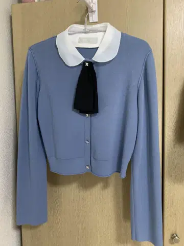CELFORD 셀포드 디태처블 총침 가디건 블루