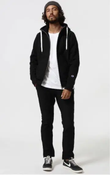 nano universe x Champion 단종 완판