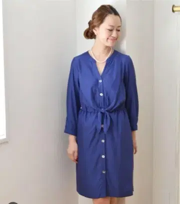 로얄 블루 긴팔 버튼 셔츠 원피스