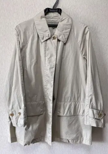 마가렛호웰 베이지 스프링 코트