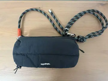 topologie 블랙 보틀 사코슈