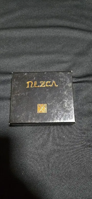 NEZCA 골드 팔찌