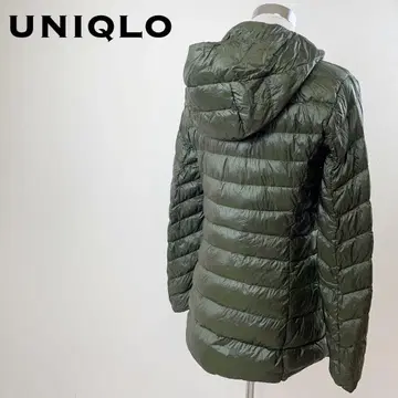 유니클로 울트라 라이트 다운 코트 후디 여성용 M