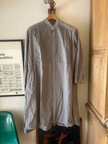 코즈믹 원더 긴팔 셔츠 원피스