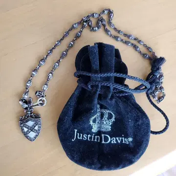 저스틴 데이비스 쉴드형 목걸이 925 실버