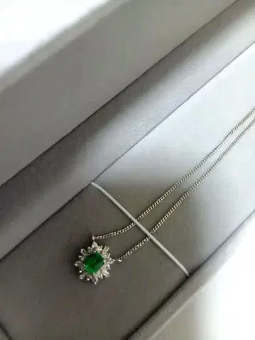 ( 미사용 ) 에메랄드 목걸이