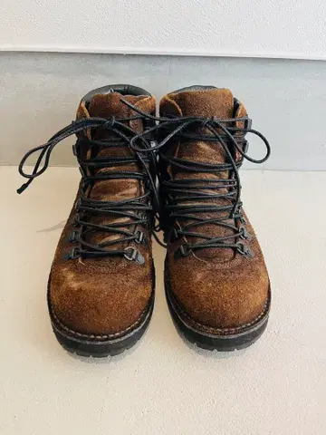 ATTACHMENT 숄더 벨로아 마운틴 부츠