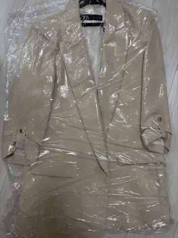 ZARA 베이지 자켓