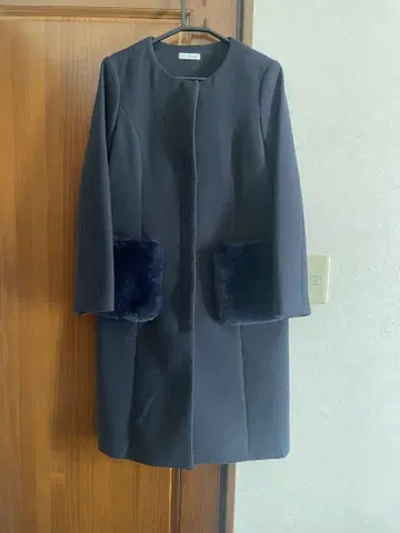 a.v.v standard 네이비 롱 코트