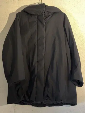 새상품급 UNIQLO 블랙 다운 자켓 S