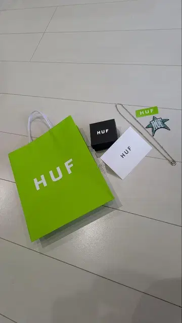 HUF 목걸이