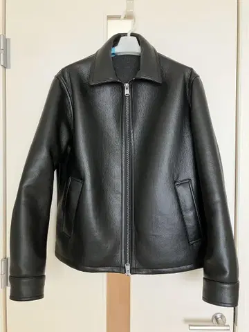 ZARA 블랙 페이크 가죽 자켓