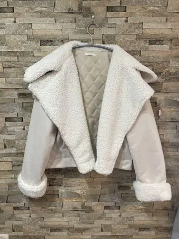 보아 칼라 라이더 자켓