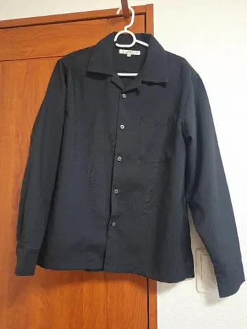 블랙 긴팔 셔츠 M 사이즈