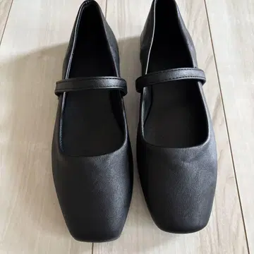 새상품! 플랫슈즈 밸리슈즈 스트랩 26cm 블랙