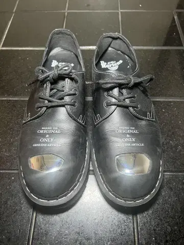 [ Dr. Martens ] 1461 스틸토 3홀 슈즈