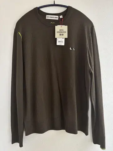 안야 힌드마치 UNIQLO 메리노 크루넥 스웨터