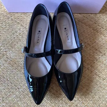 DIANA 블랙 스틸레토 슈즈 22.5cm