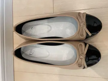 리본 포함 플랫슈즈 23.0cm 베이지/블랙