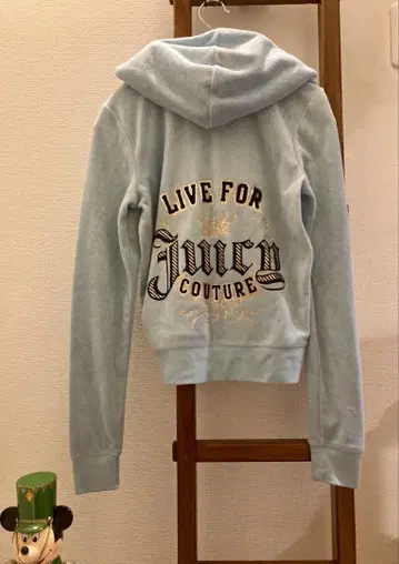 Juicy Couture 라이트 블루 풀 집업 후드티