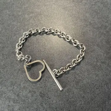 Calvin Klein 하트형 클로징 체인 팔찌