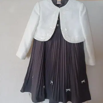 화이트 자켓 포함 플리츠 드레스 120cm