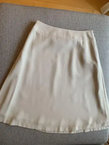 closet story 플레어 스커트 크림색