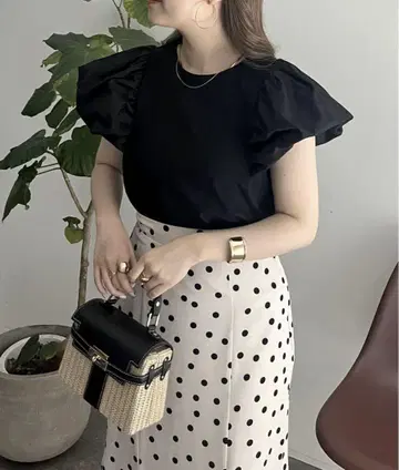 프로즈 베일 벌룬 퍼프 슬리브 T셔츠