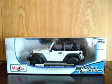 Maisto 2014 Jeep Wrangler (Topless)