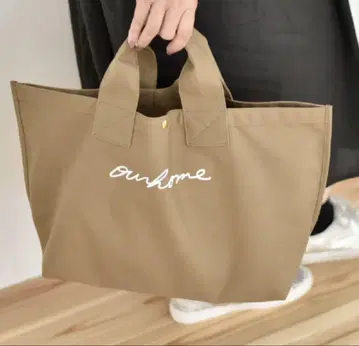 OURHOME 로고 토트백 브라운