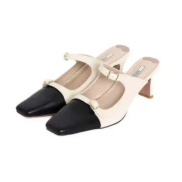 Her lip to Mademoiselle Mules