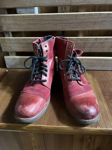 가죽 빨간색 하이컷 부츠 사이즈 43